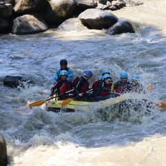 alpen_zomer_groep_wildwater_raften_alpen_045