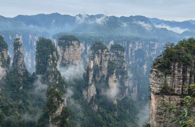 De rotsreuzen van Zhangjiajie