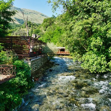 Blue Eye hike in de Albanese Alpen Blue Eye hike in de Albanese Alpen