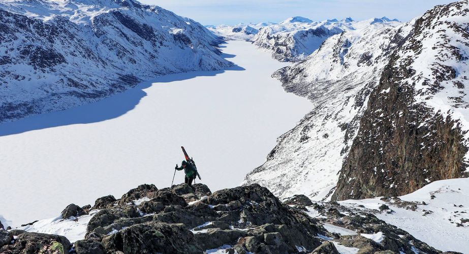 Besseggen hike in de winter