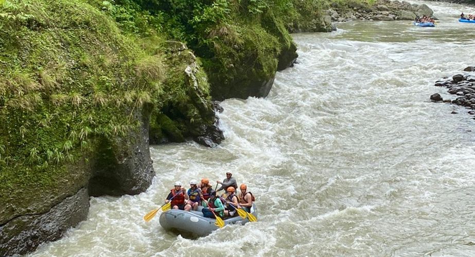 Costa Rica gidsbeelden actiefoto3r raften