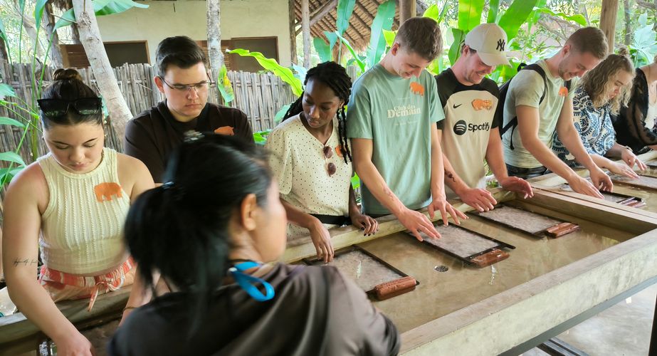 elephant poo poo paper thailand gids feb 2024 28 elephant poo poo paper thailand gids feb 2024 28