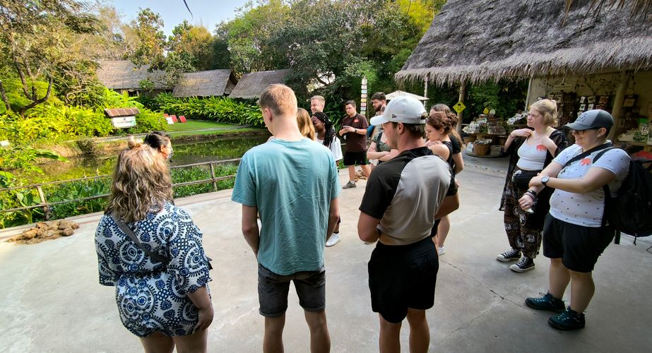 elephant poo poo paper thailand gids feb 2024 4 elephant poo poo paper thailand gids feb 2024 4