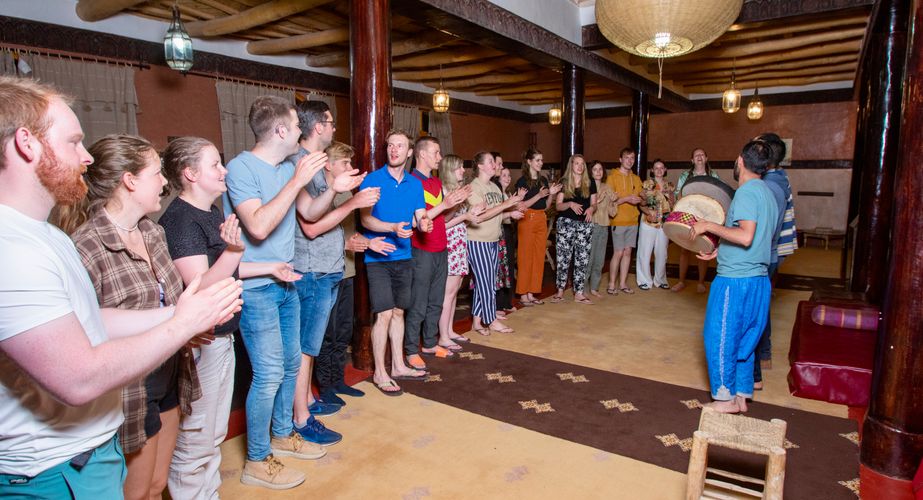 muziek dansvoorstelling marokko winter groepsreis mei 2022 19 muziek dansvoorstelling marokko winter groepsreis mei 2022 19